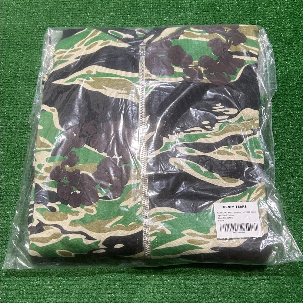 Denim tears zip up hoodie green camo (tiger) size M